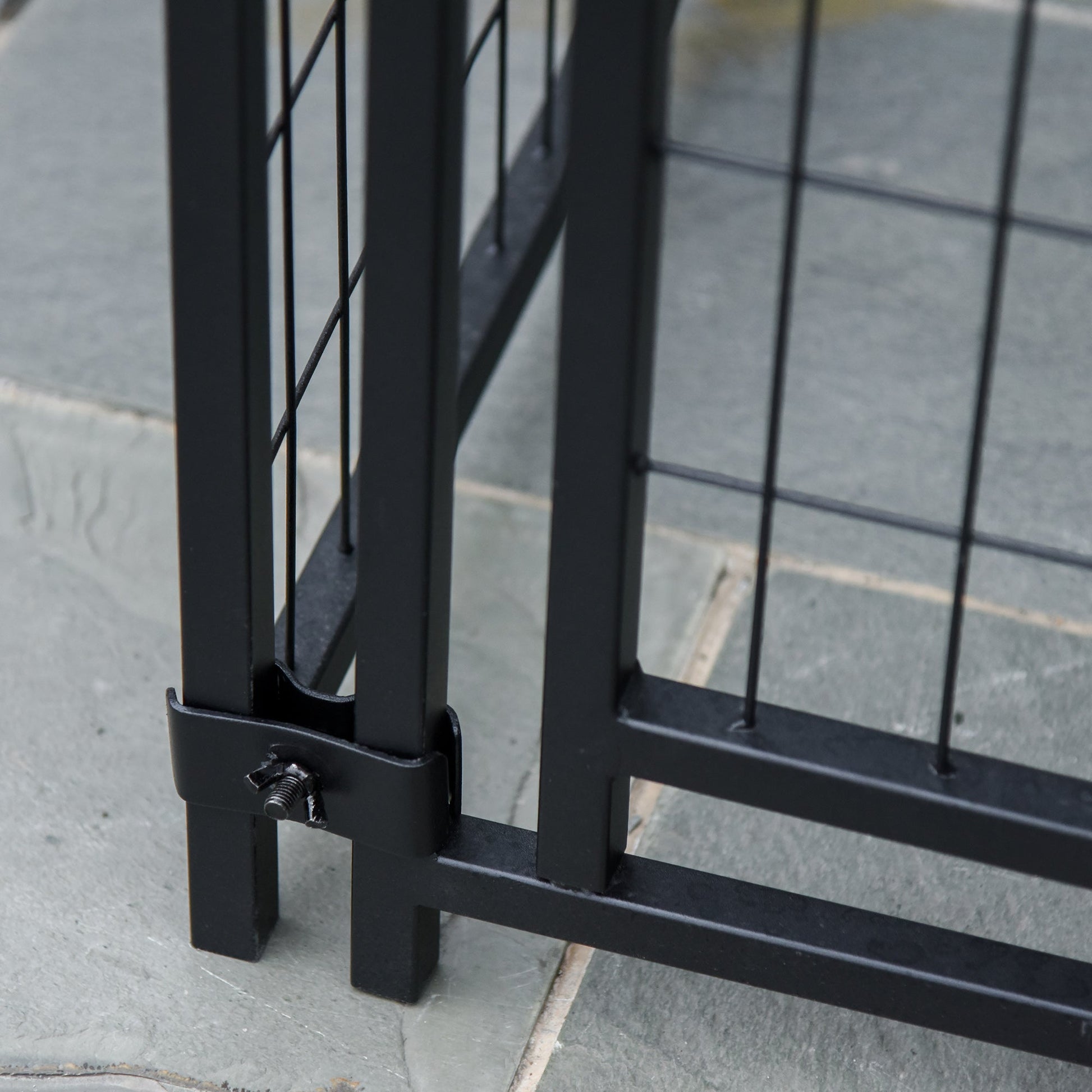 6' x 4' x 6' Large Outdoor Dog Kennel Run Steel Fence with UV-Resistant Oxford Cloth Roof & Secure Lock
